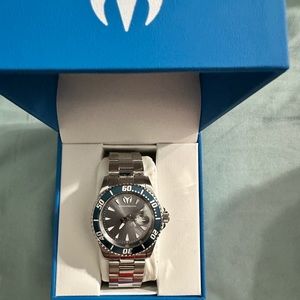 TechnoMarine Men's
TM-220120 Manta 42mm
Quartz Watch